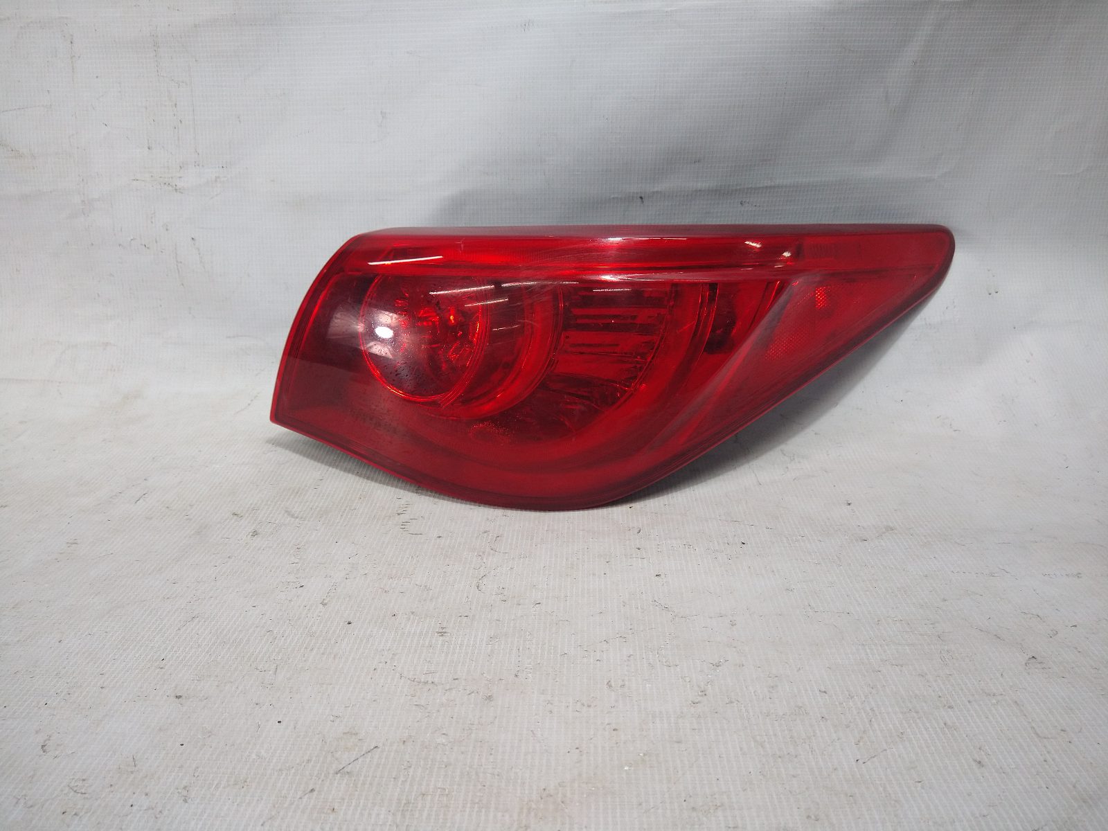 Infiniti Q50 2014 - 2017 Calavera Trasera Derecho Usado Original, foto 1