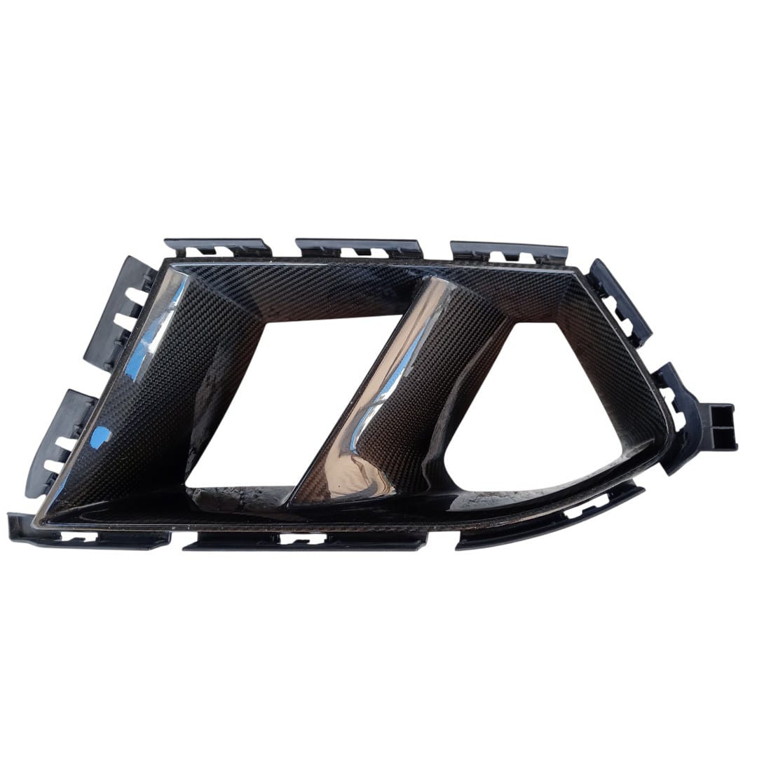 Bmw Serie 3 2021 - 2026 Moldura para defensa Delantera Izquierdo Usado, foto 1