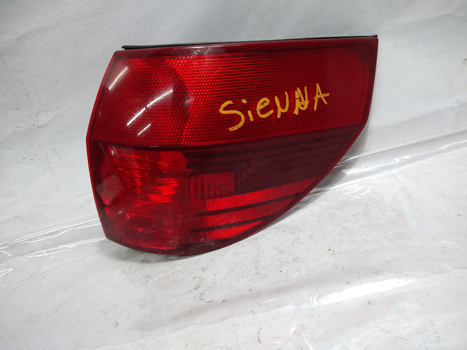 Toyota Sienna 2004 - 2005 Calavera Trasera Derecho Usado Original, foto 1