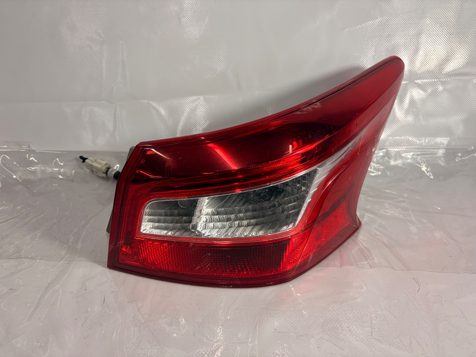 Nissan Sentra 2017 - 2019 Calavera Trasera Derecho Usado Generico, foto 1