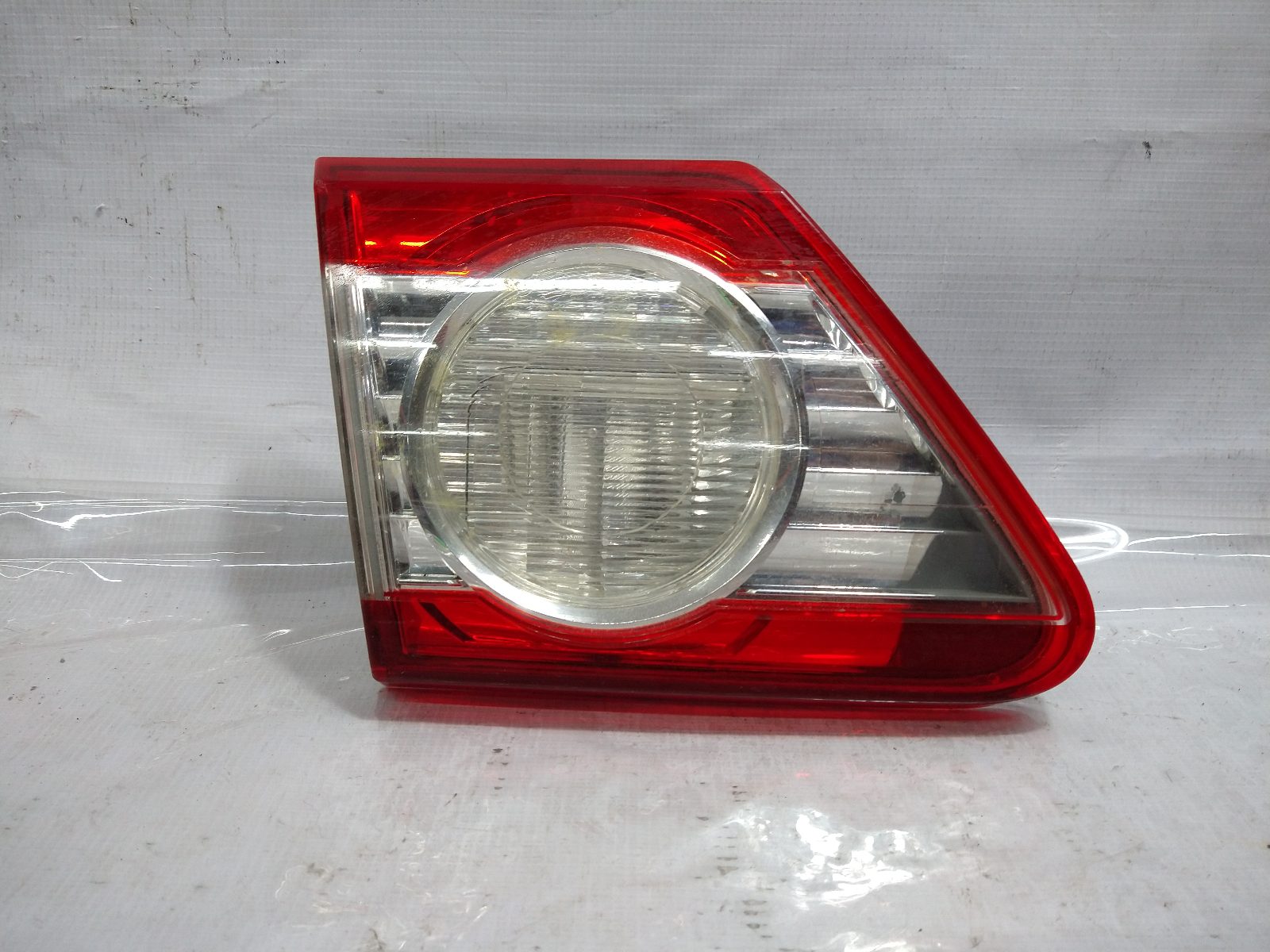 Toyota Corolla 2011 - 2013 Intercalavera Trasera Izquierdo Usado Original, foto 1